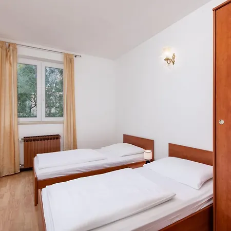 Lägenhet Schoene Mira 2 By Interhome